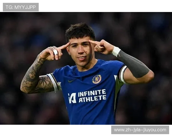 英超球员娃娃脸特点分析及其在场上的心理影响力